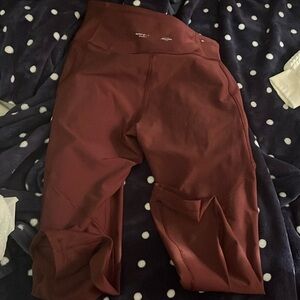old navy, high rise leggings, fits so good i just got a size too big.